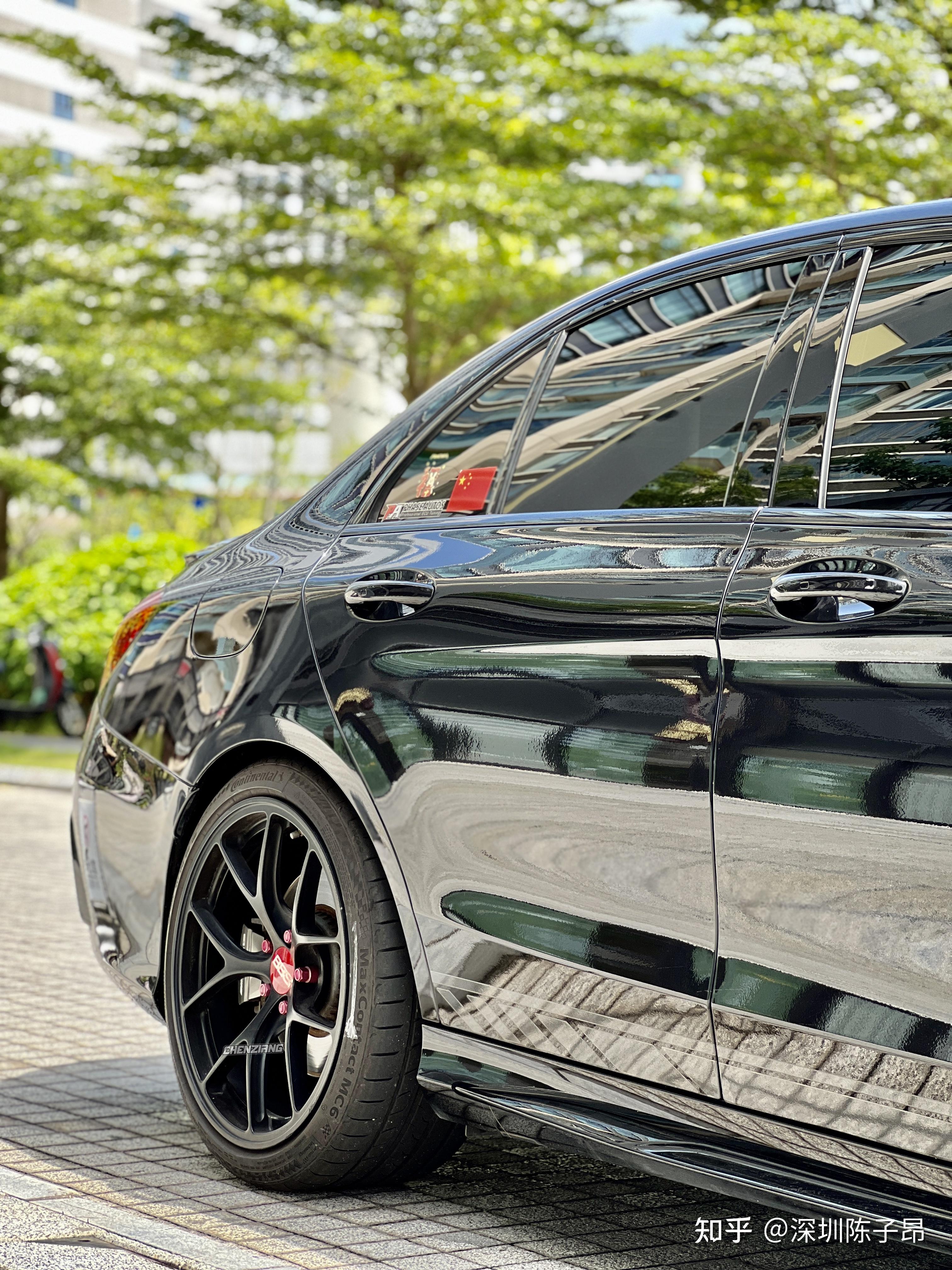 奔驰c级amgc43黑武士低调的猛兽