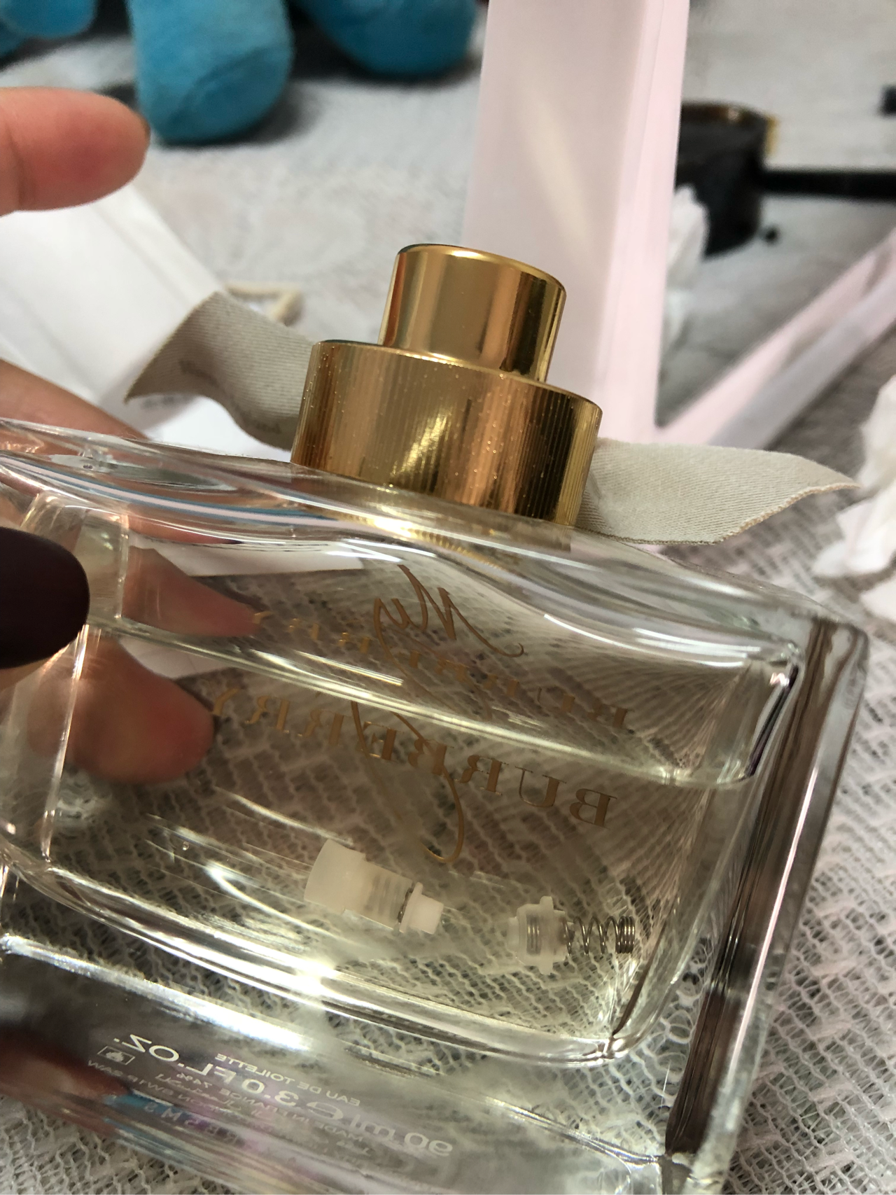 刚不小心把香水摔地上变成这样了怎么办