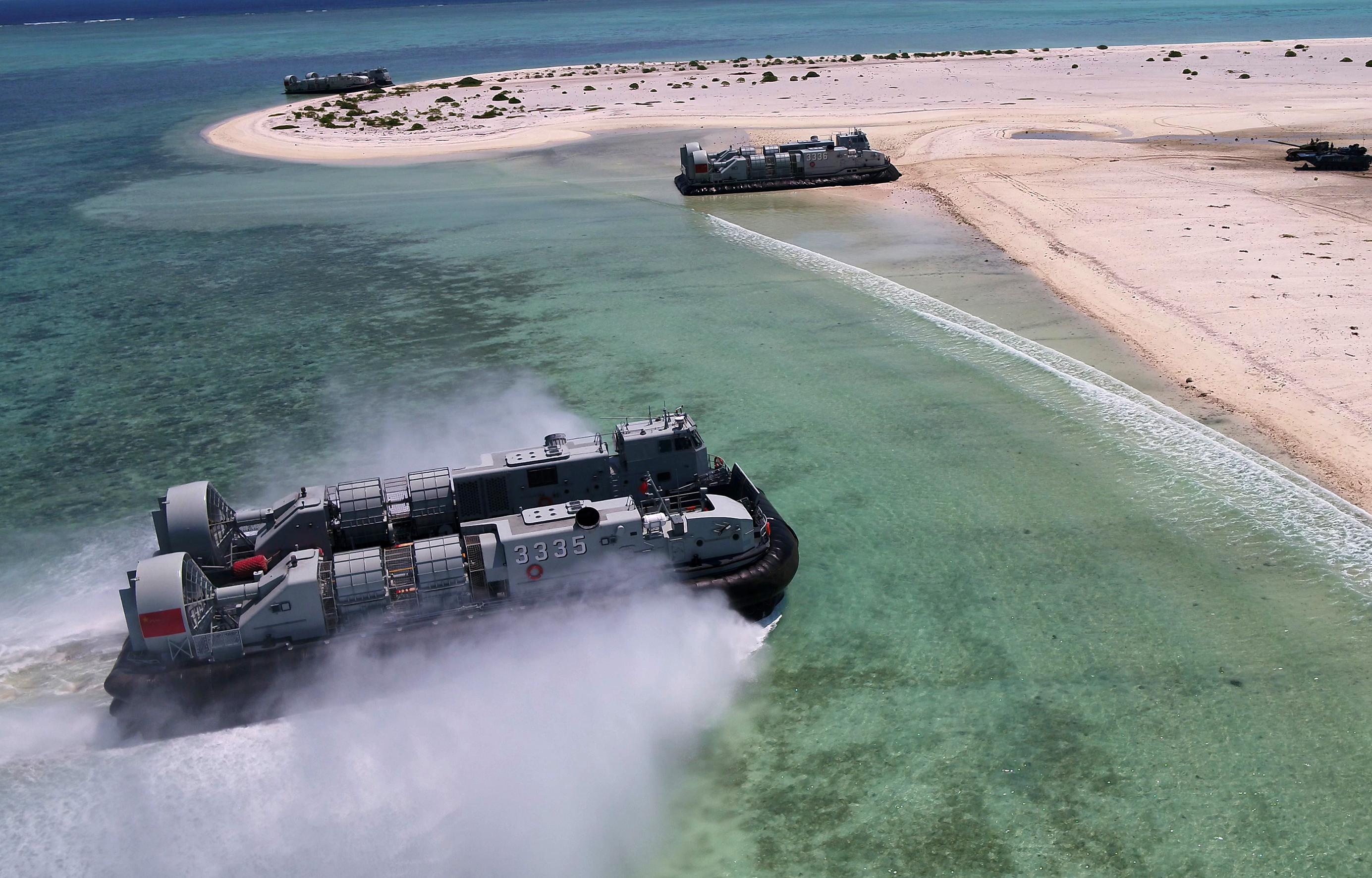 手机又没壁纸了速存这组野马海上奔腾高清写真