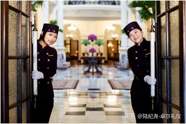 {行为举止} 小小的一道门,开门进门礼仪知多少? - 知乎