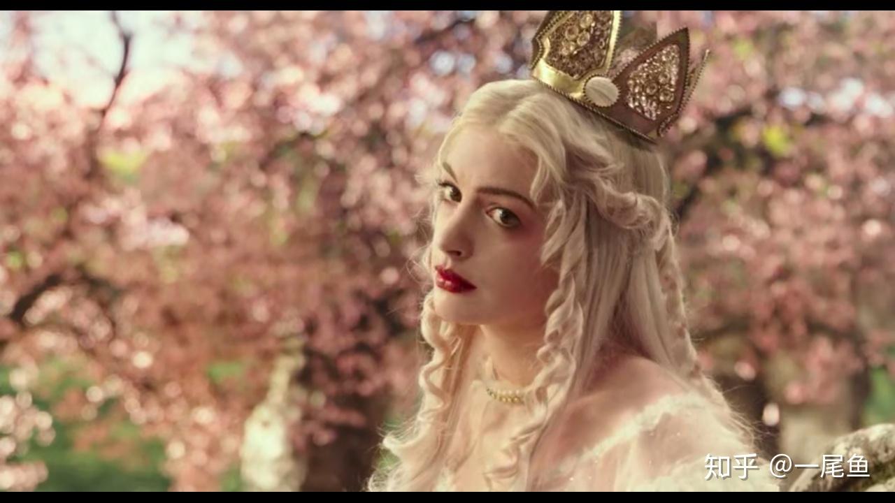 爱丽丝梦游仙境里的白皇后到底是个怎样的人