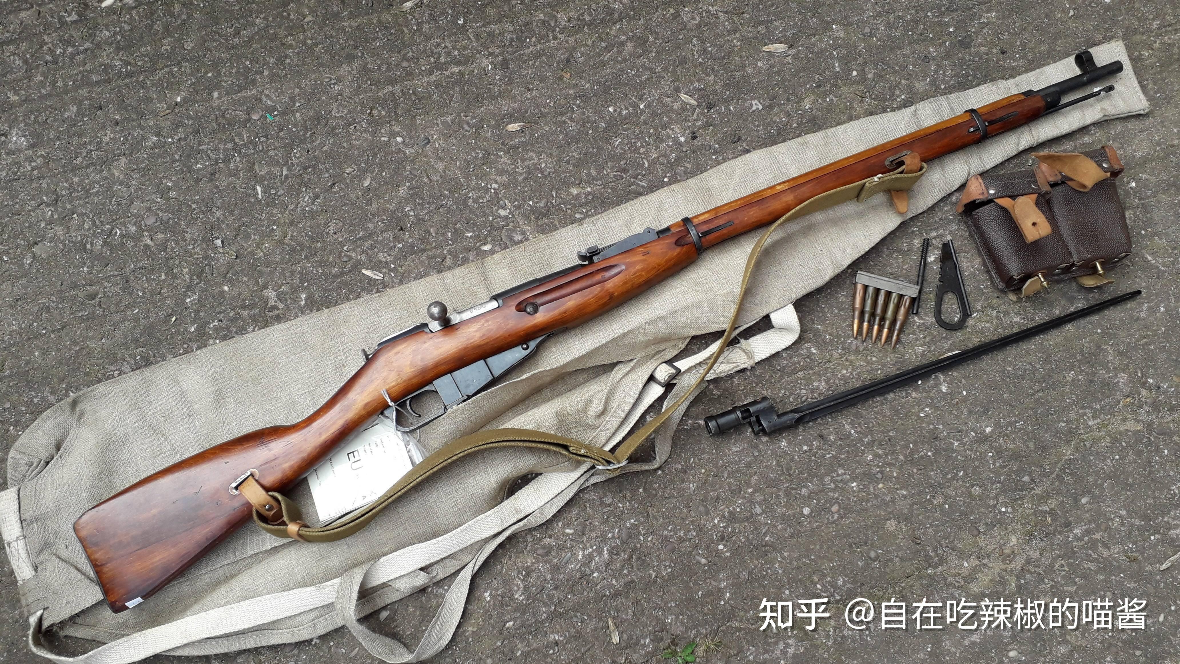 ppsh41/50衝鋒槍,也就波波沙衝鋒槍,自從中蘇建交之後我國武器開始