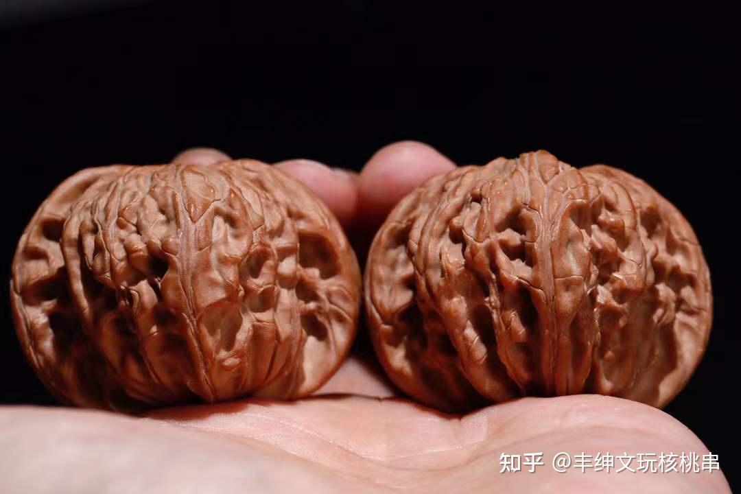 门墩核桃相传故宫博物院里收藏的百年核桃_品种