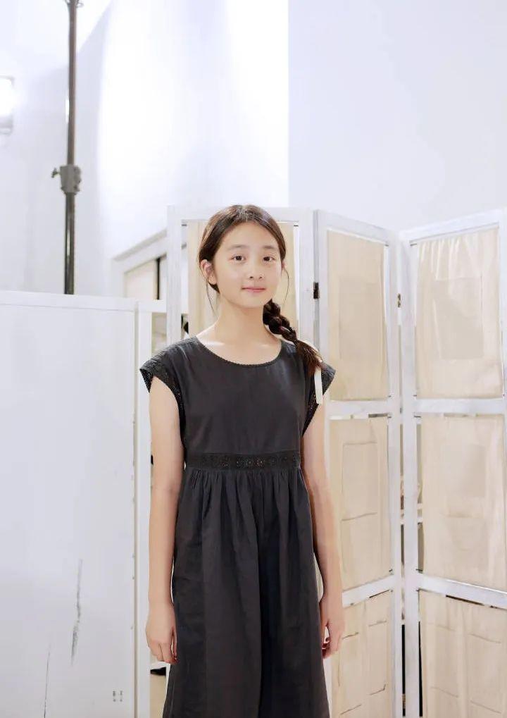 14岁黄多多健身视频上热搜引万人争议黄磊不管管你女儿吗