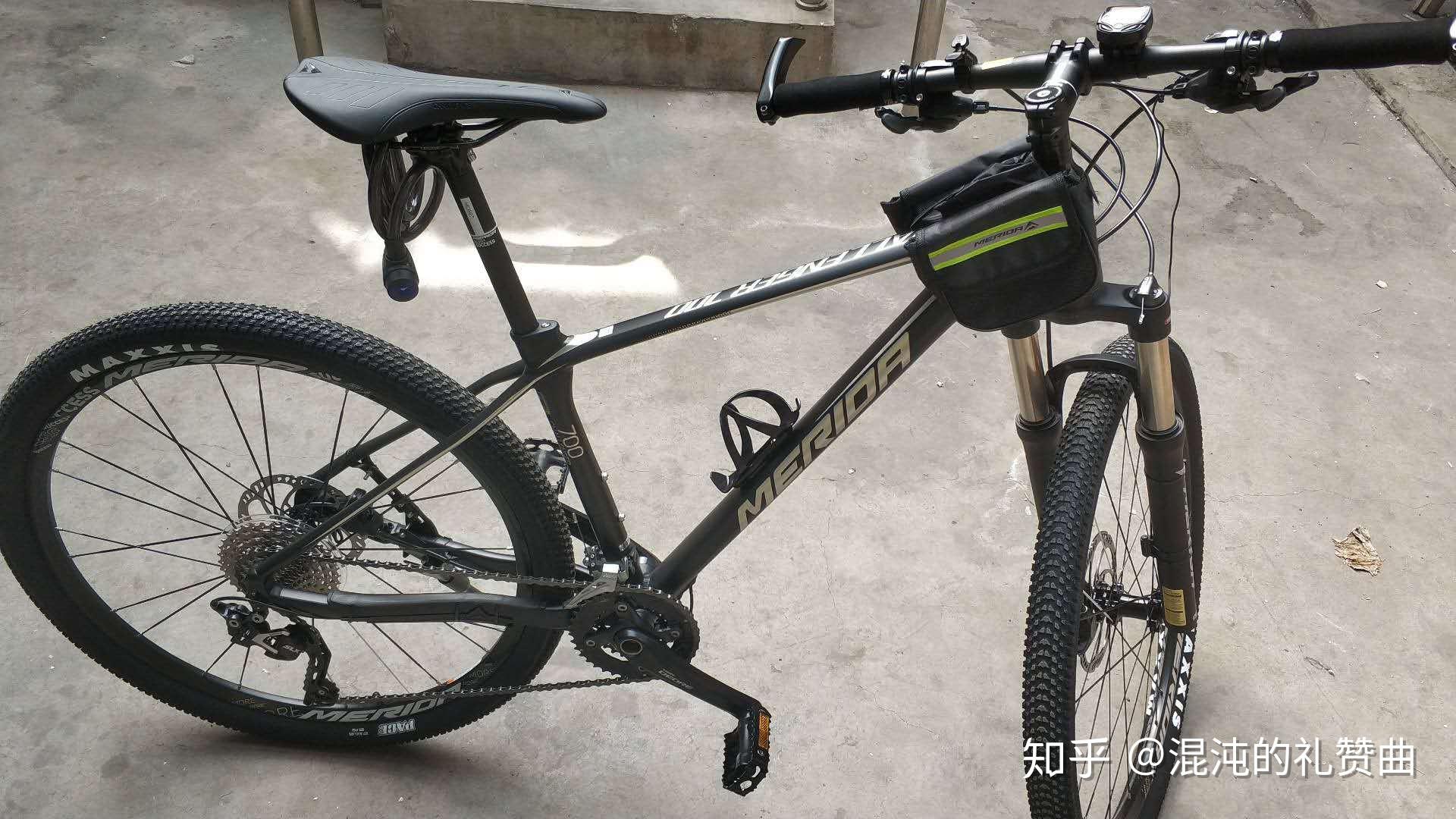 2018款捷安特xtc820plus和美利达挑战者700哪个比较好,综合来说?