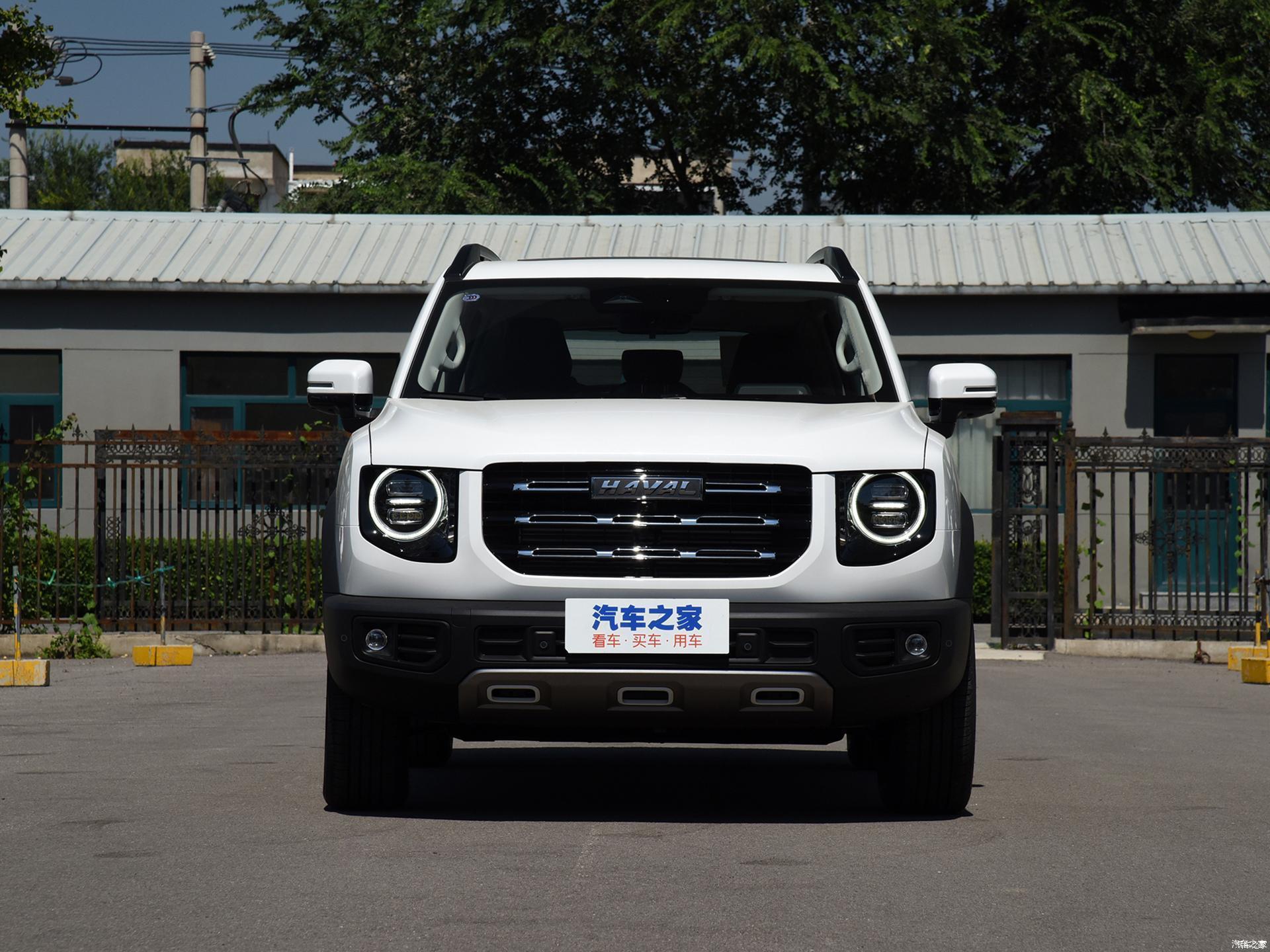 哈弗大狗车型现车充足购车优惠05万元