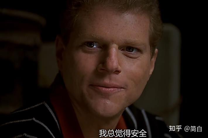 楚门的世界中的马龙是一个怎么样的角色