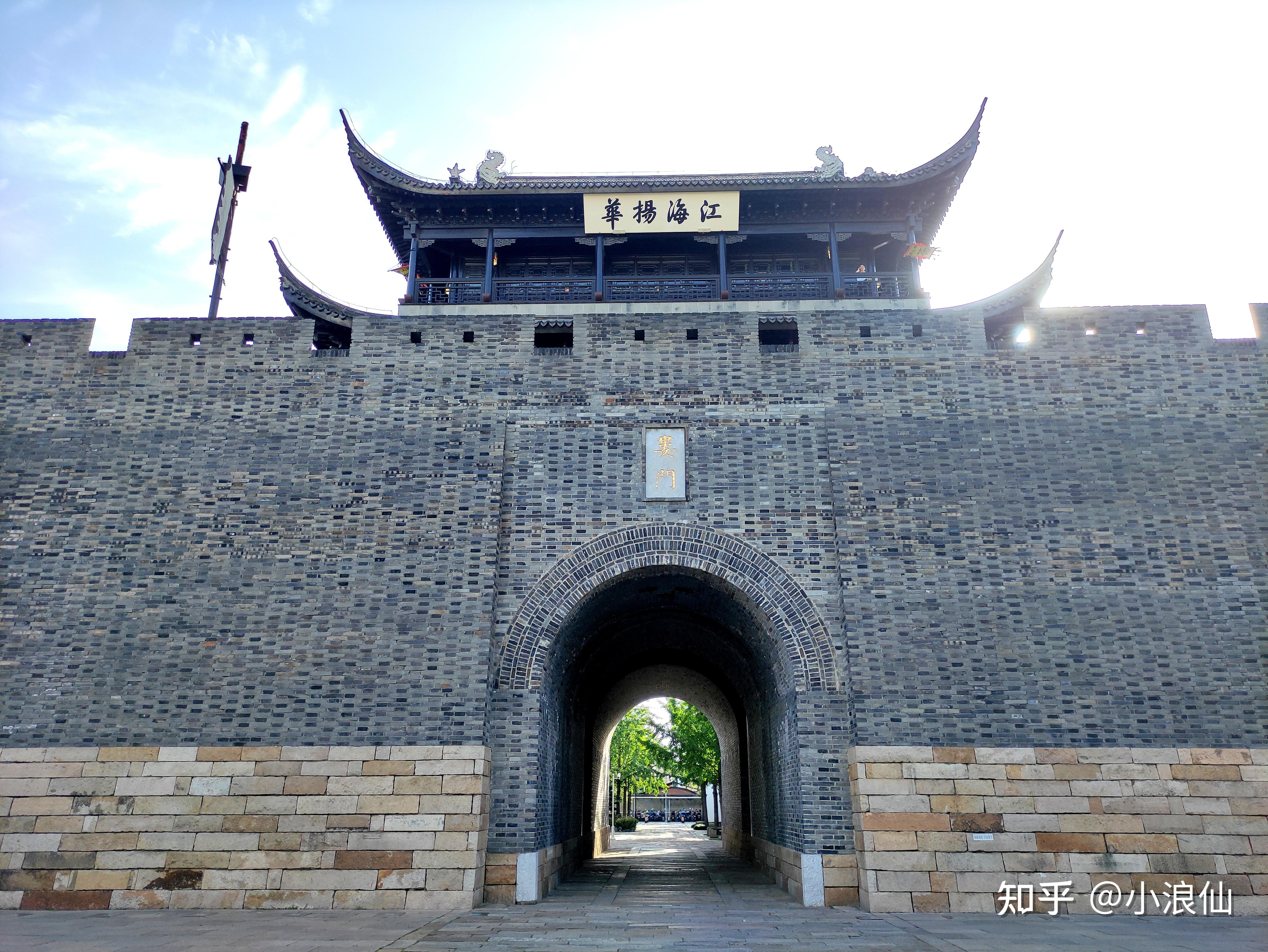 苏州夜游古运河不乘船可以沿河道走不沿什么路线走比较好