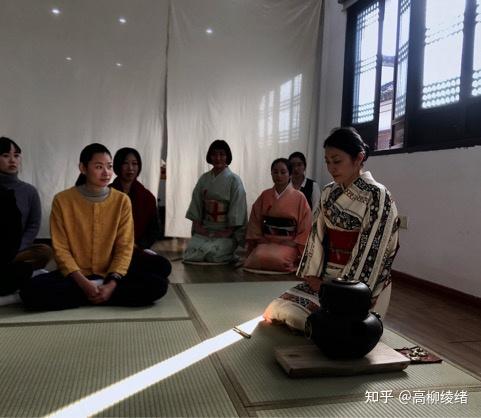 常驻景德镇的艺术家都在做什么? 20 v2 fa90800f7330facb7b2fa437a9dd7c7b 720w