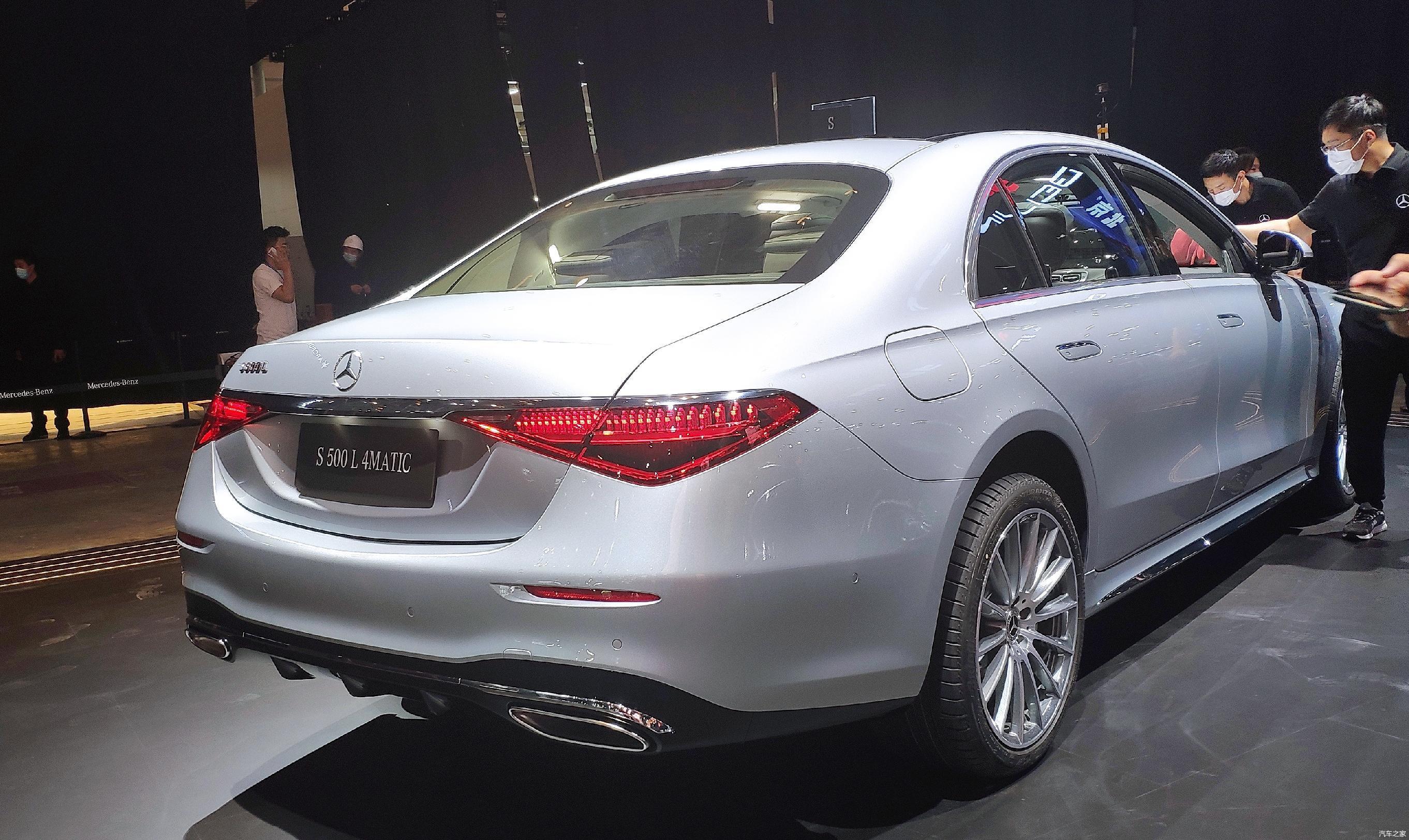 全新奔驰s级北京车展亮相