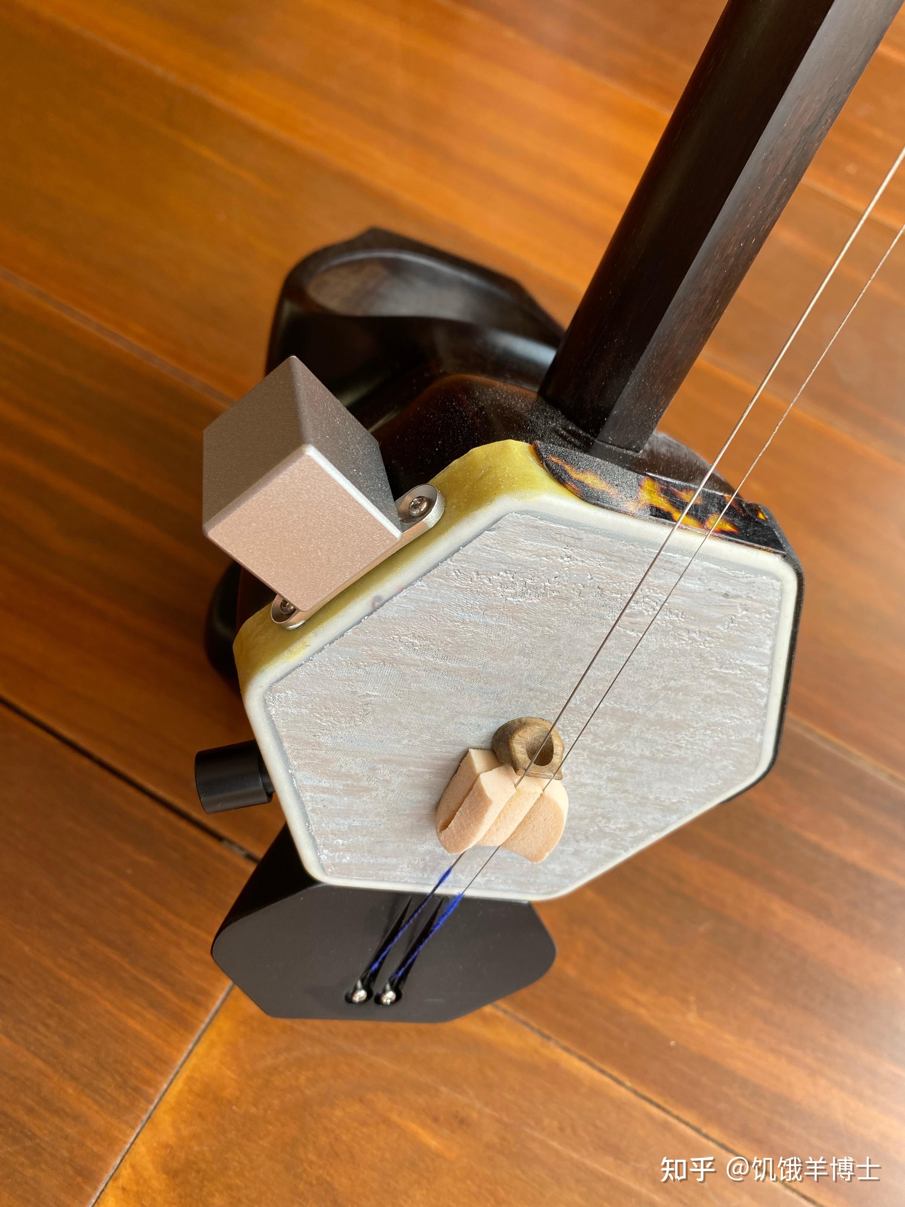 韶琴和二胡演奏方法一样吗,入手韶琴什么价位合适? - 知乎