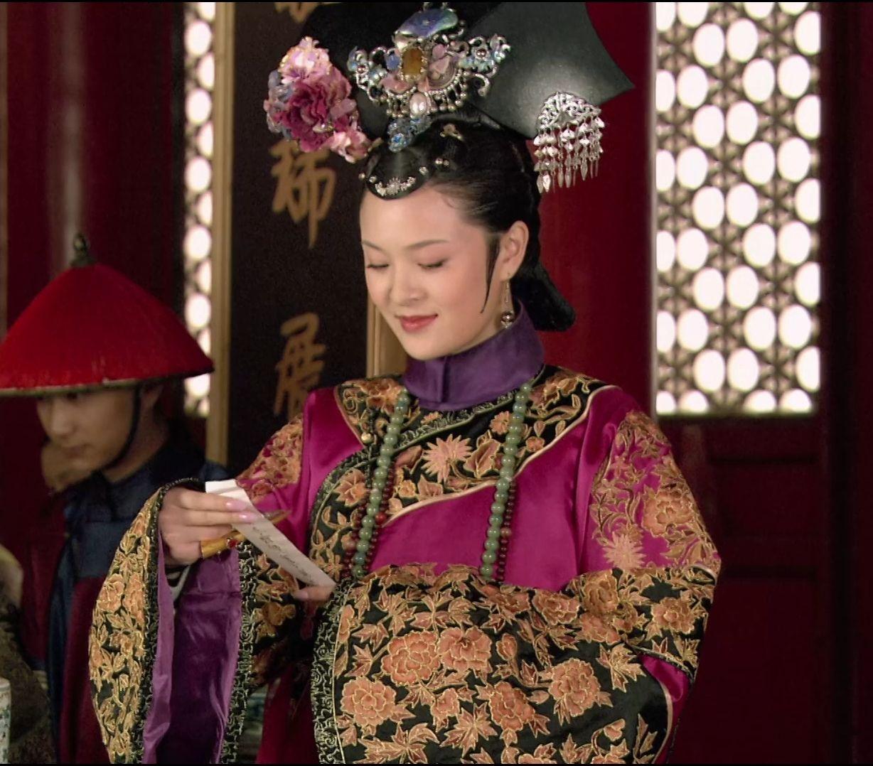 《甄嬛传》中有哪件服装或头饰是最戳你的? - 知乎