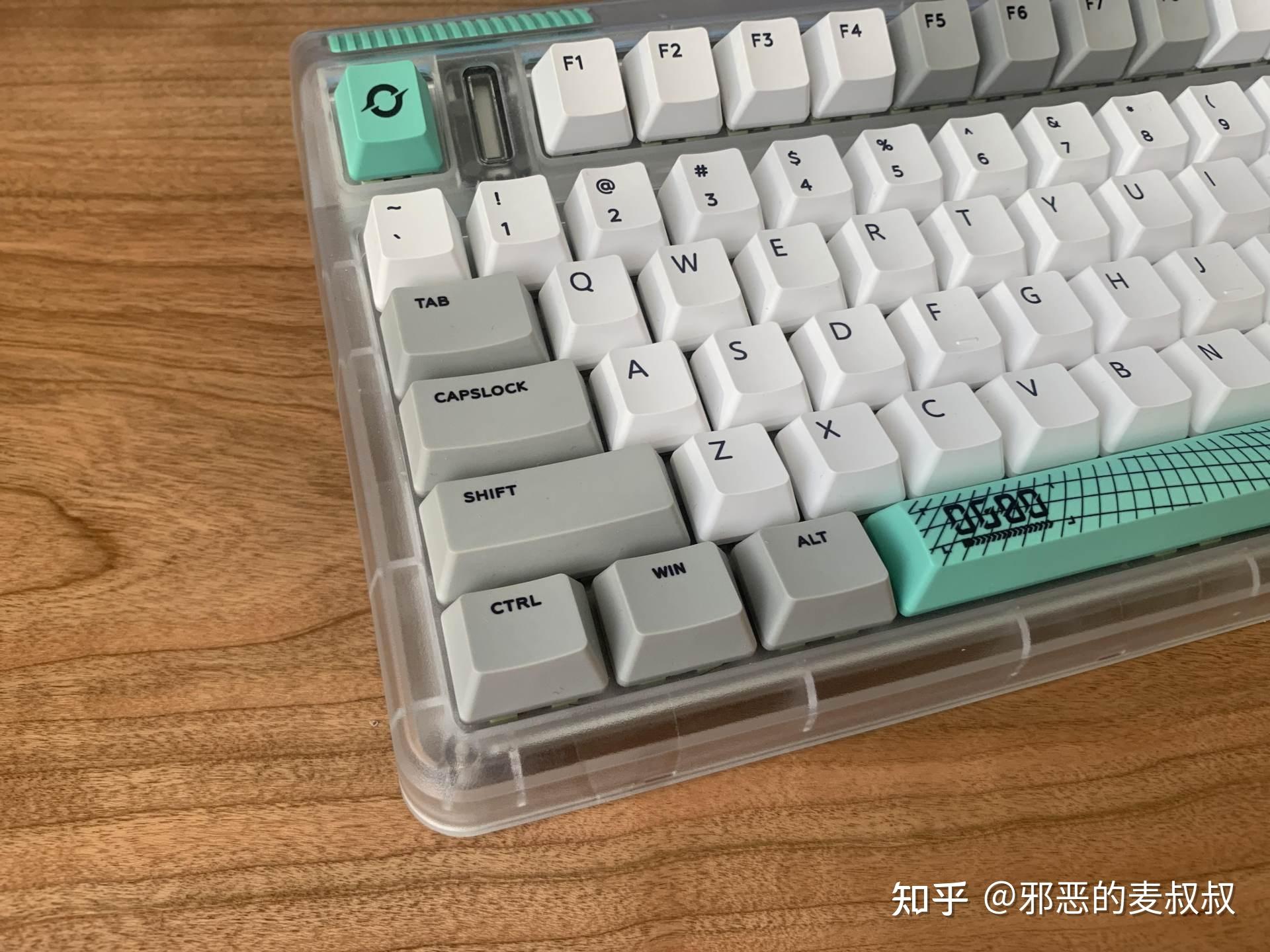 刚入手就成为生产力工具iqunix虫洞og80ttc金粉轴键盘简评