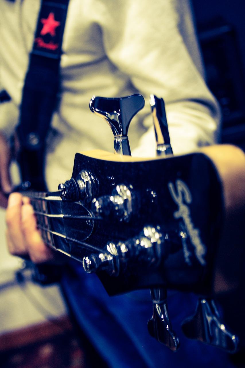 什么音响重低音好