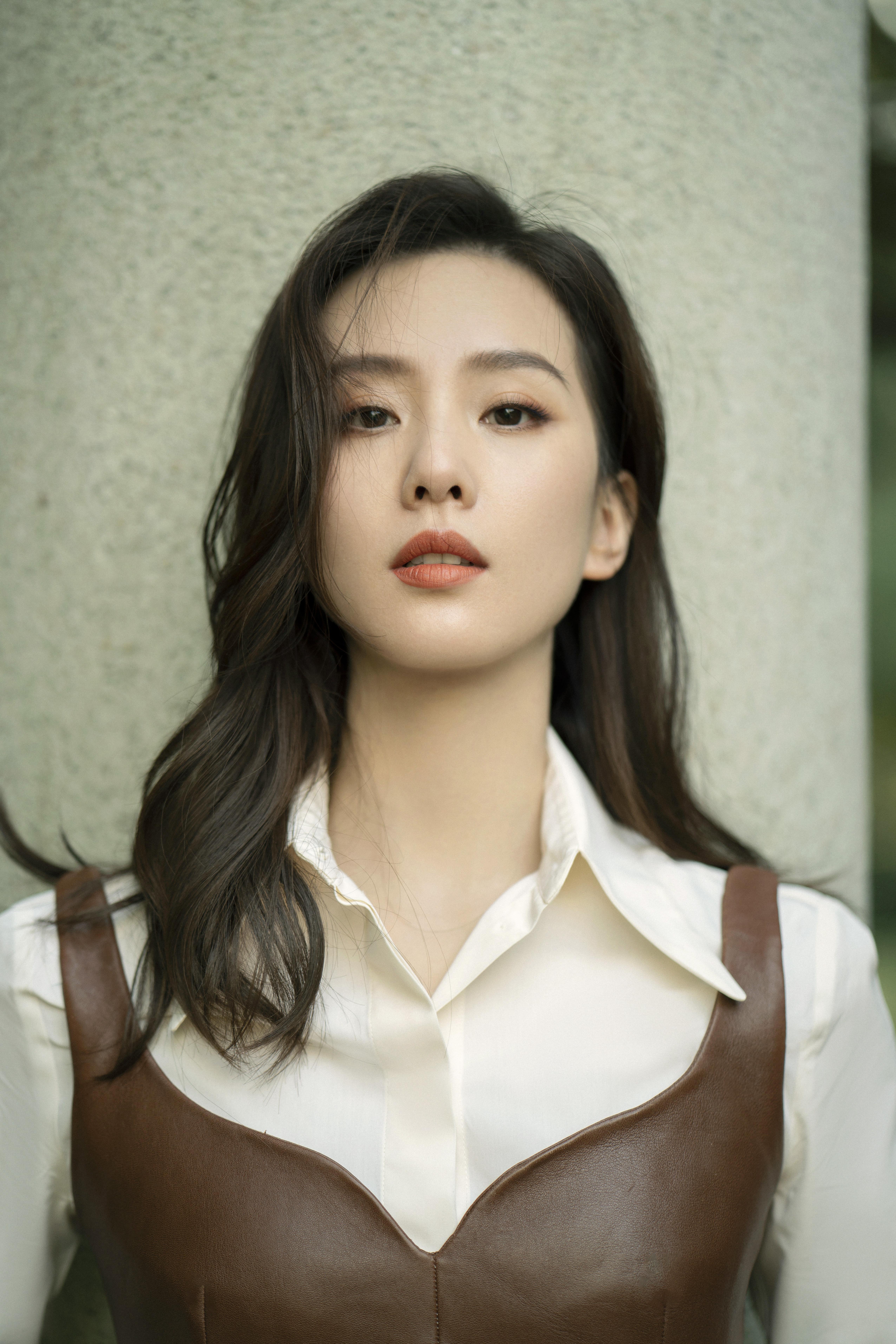 想问问现在娱乐圈里能算上顶级神颜的都有谁呀