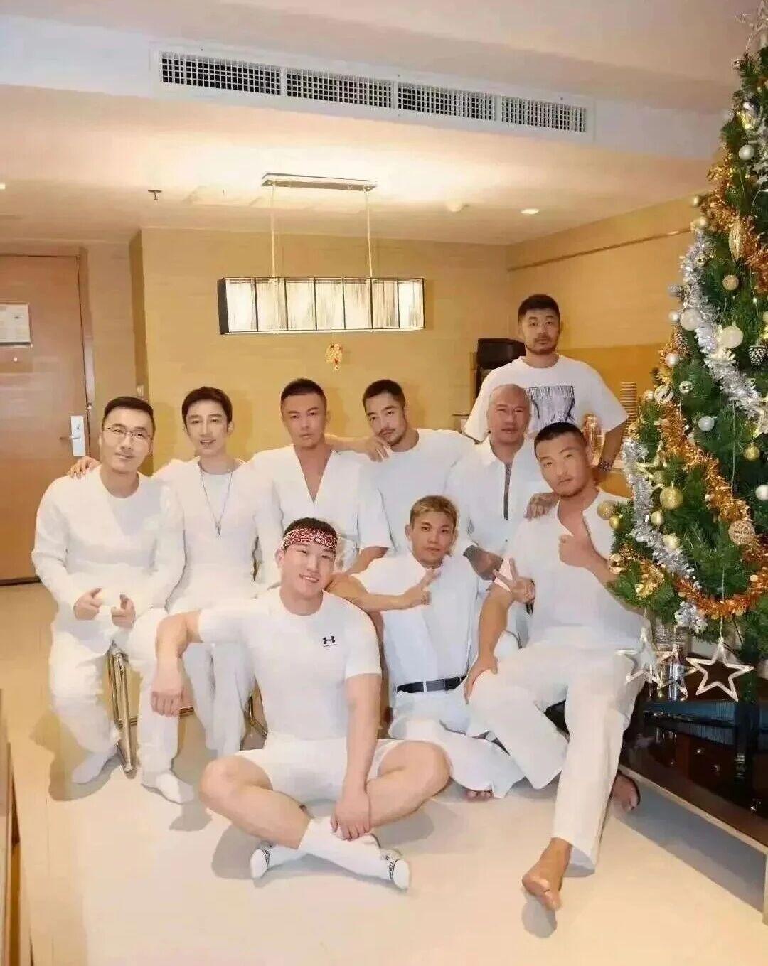 肌肉网红门槛费要5万,络腮胡健身教练,你觉得贵不贵? - 知乎