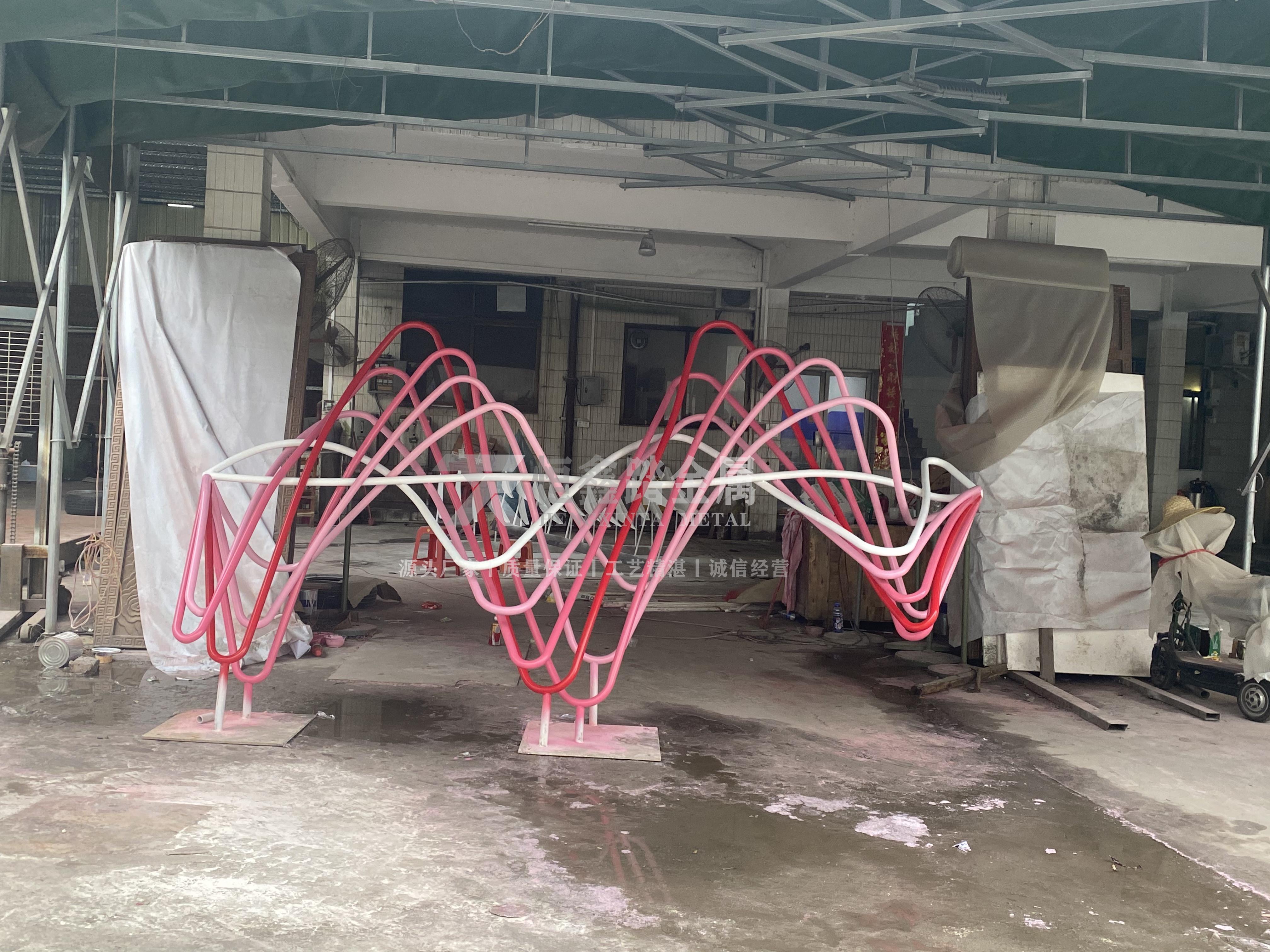 不锈钢流线雕塑不锈钢抽象景观雕塑公园雕塑