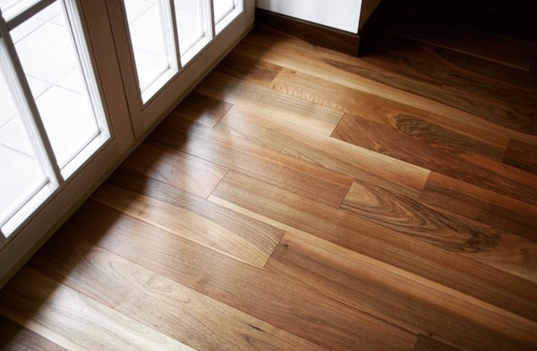 实木多层地板和实木复合地板区别_北美枫情实木多层地板_菲林格尔实木多层木地板