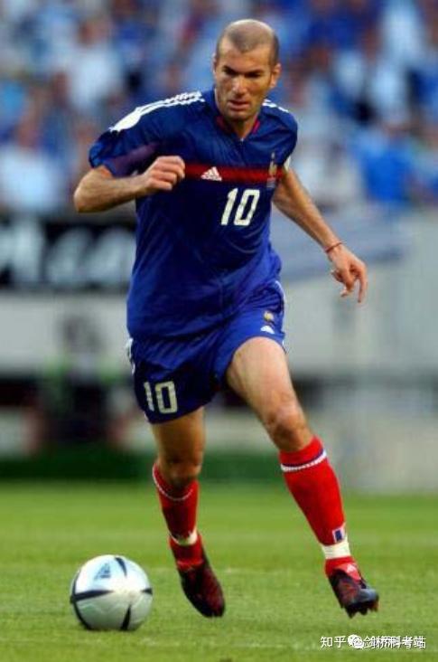 足球英语2足坛球星知多少已退役球星贝利齐达内贝克汉姆的故事