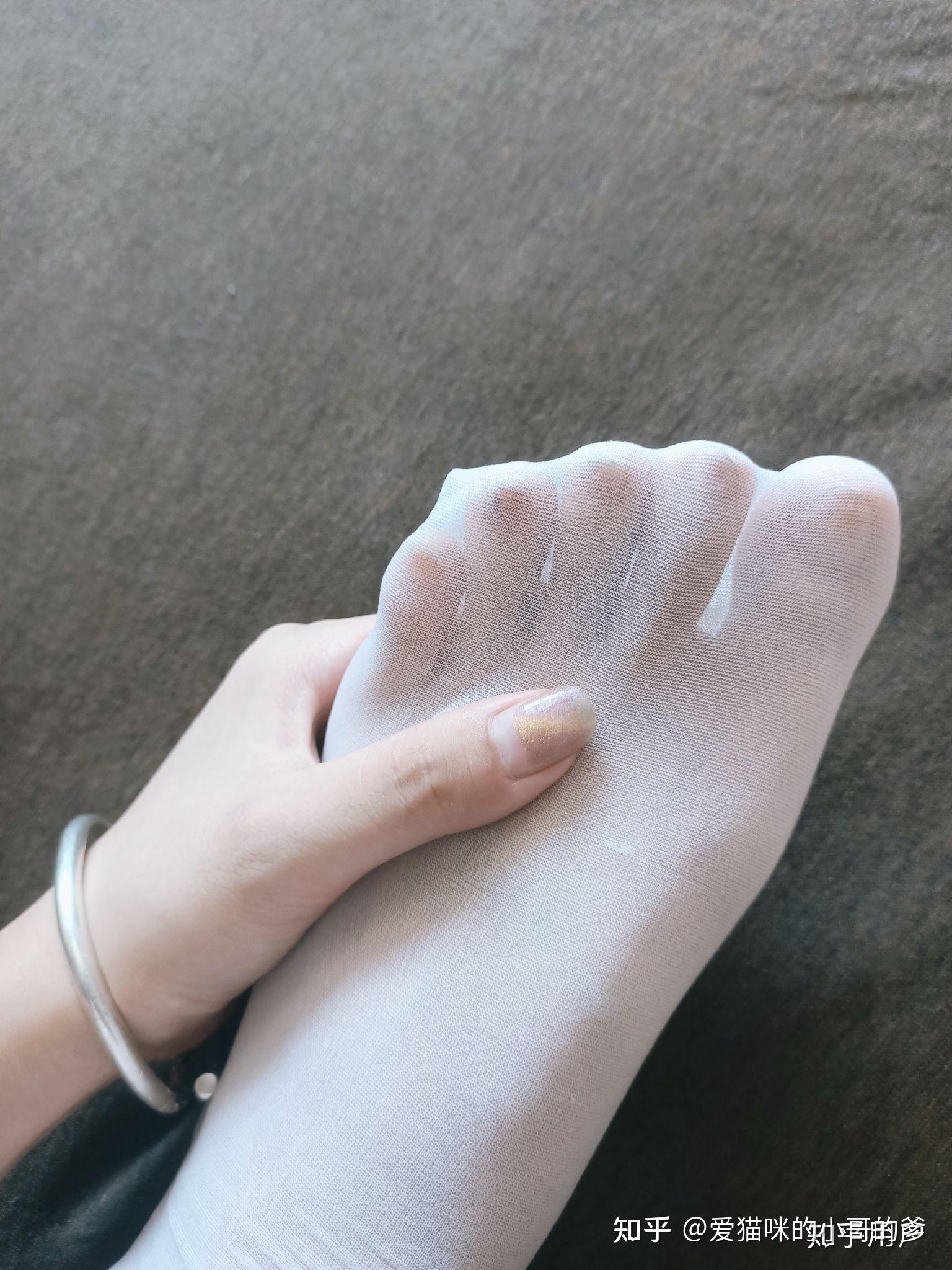 女生的脚有多好看呢