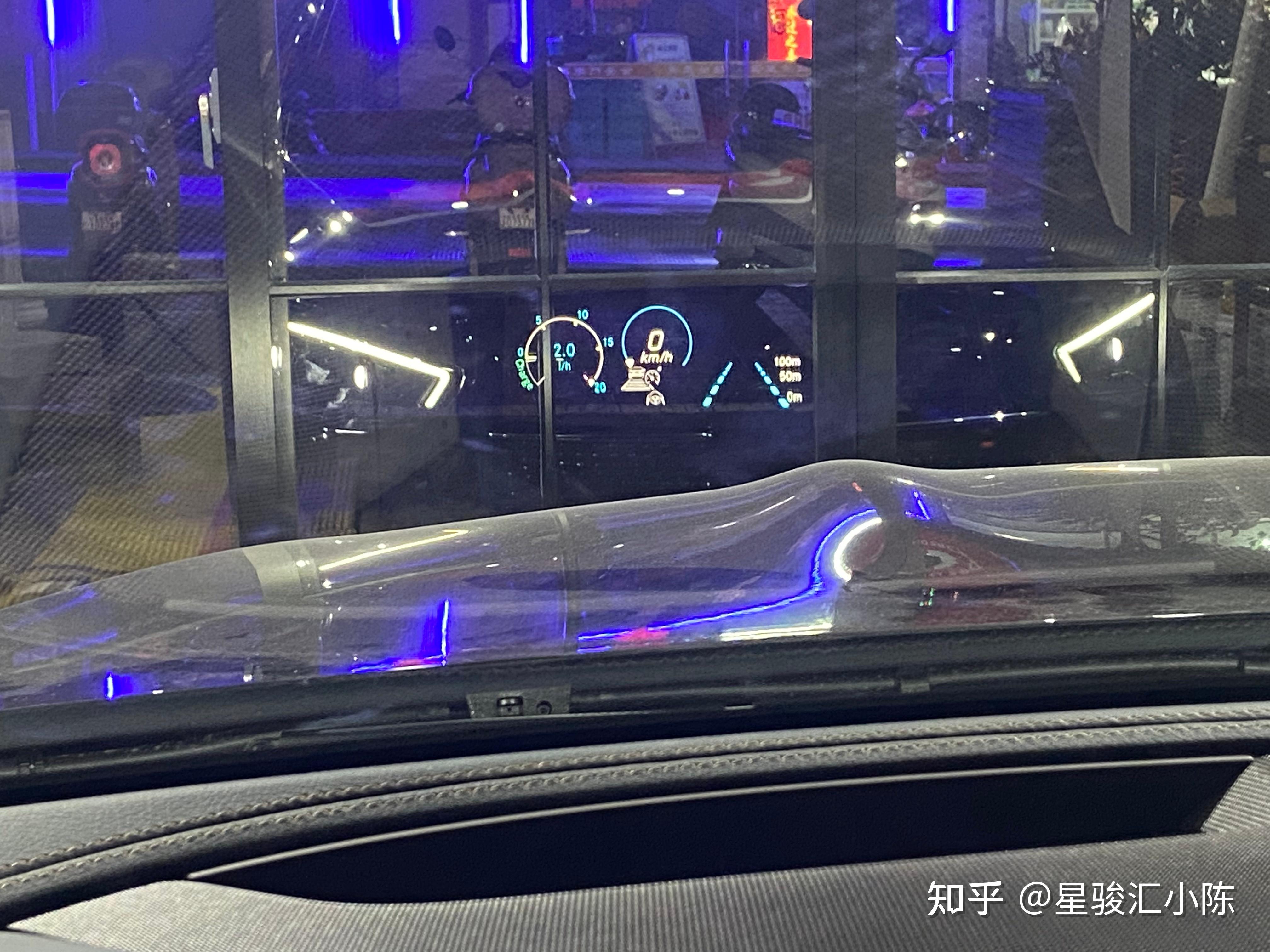 2021款22款奔驰E300升级HUD抬头显示平视系统功能效果分享 - 知乎