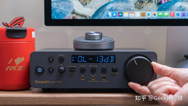 Apple Studio Display 桌面搭建指南：显示器/ 创新X5 外置声卡/ 贝尔金