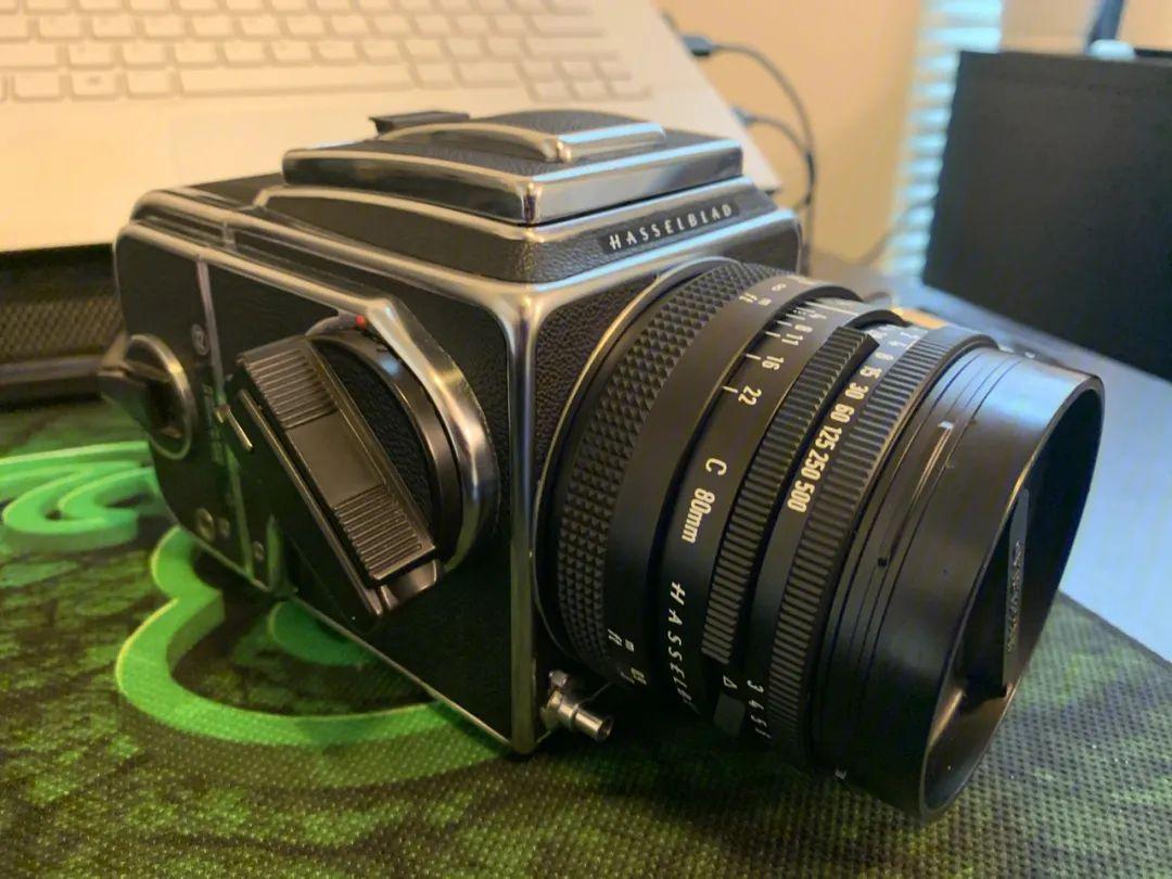 富士gfx100s中画幅相机降价9900元,这对于摄影器材市场格局会产生怎样