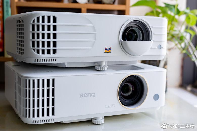 ",优派px701-4k vs 明基th685,最强「电竞投影仪」大对比