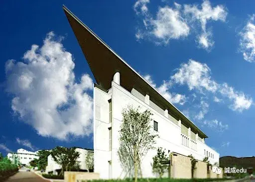 日本大学介绍长野大学另辟蹊径的公立大学