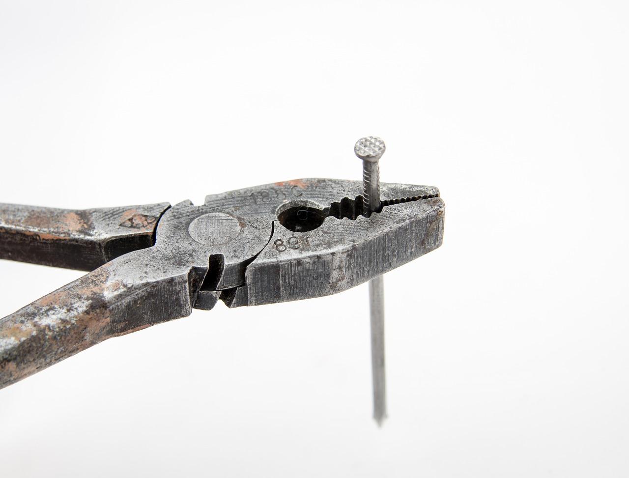 3. 固钉器价格对比