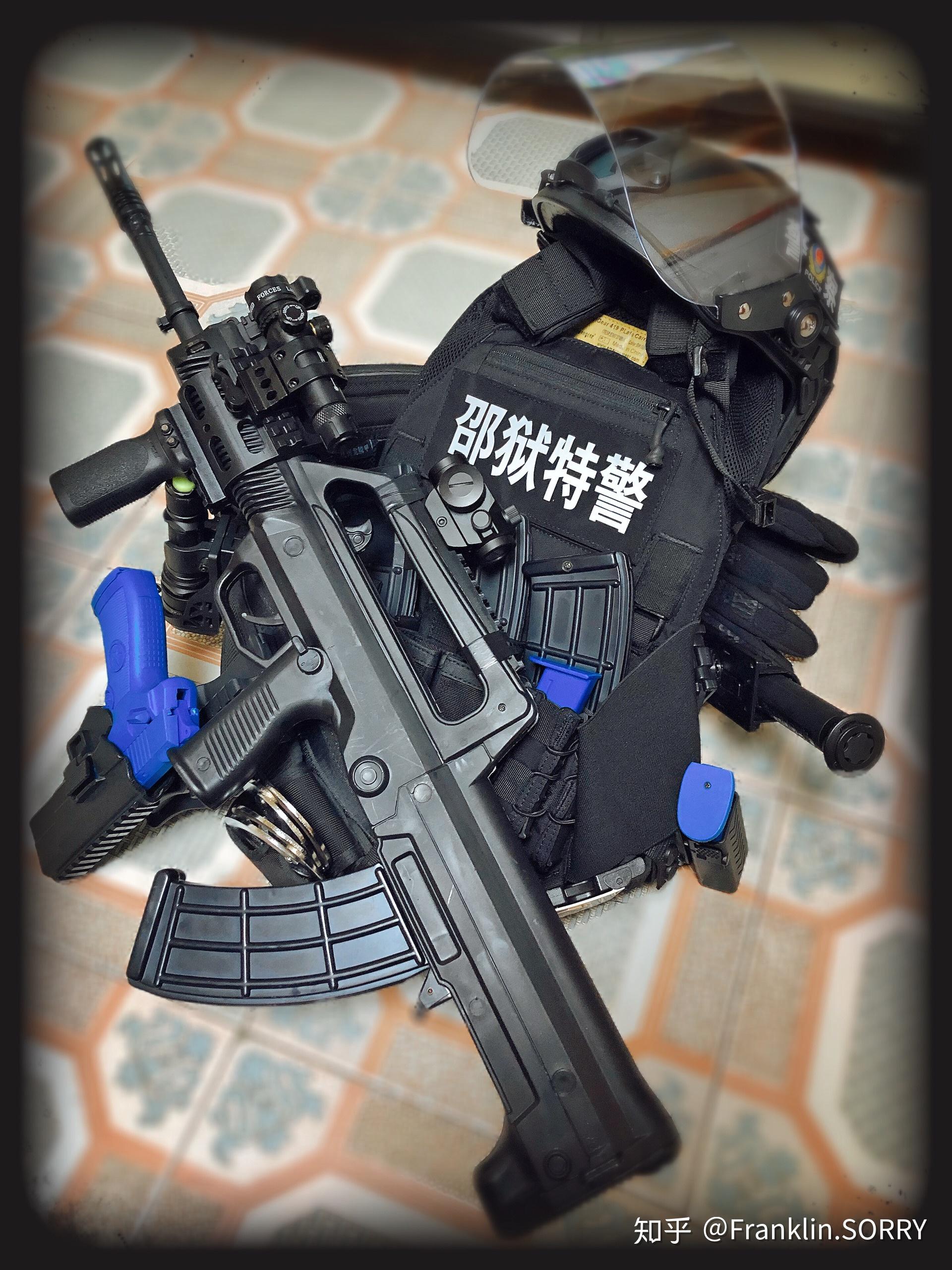 如何看待 少数地区开始试用的新单警装备以及新款夏执勤? - 知乎