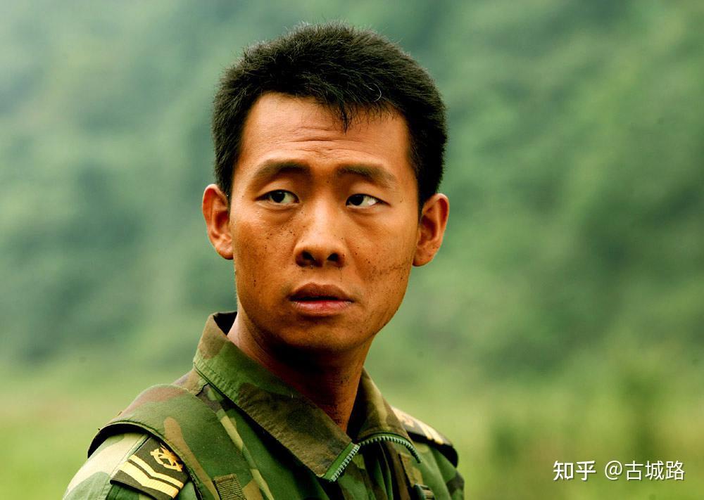 国内年轻一代有比较有阳刚之气的男明星吗? - 知乎