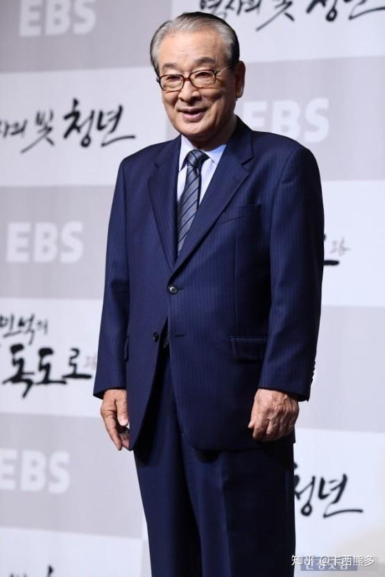 怎样评价韩国男演员李顺载爷爷