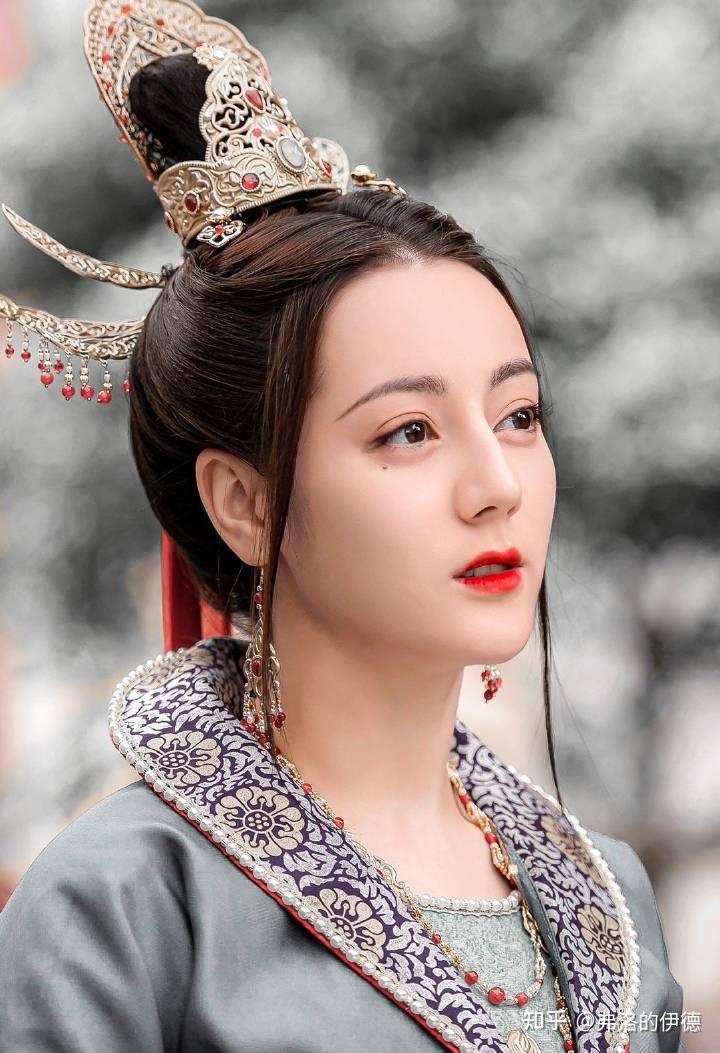 你觉得长歌行中女主最惊艳的服饰是哪套