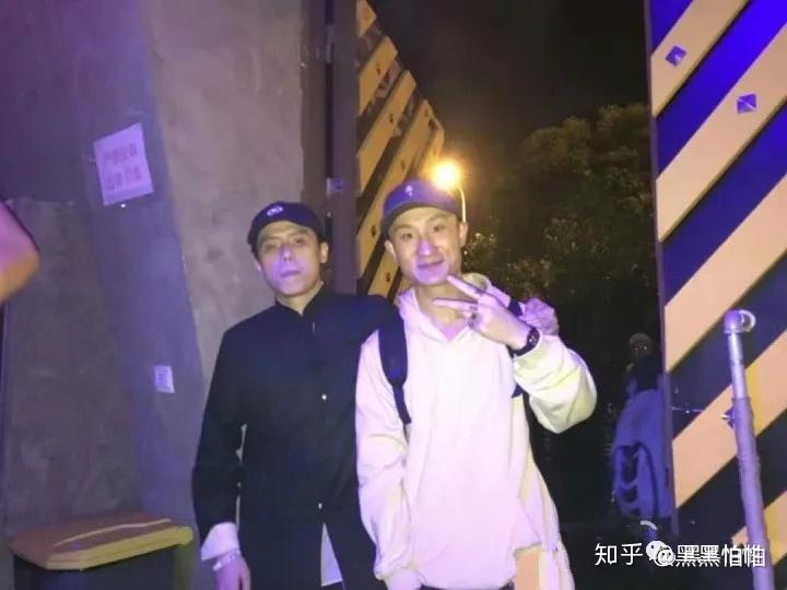 《说唱听我的》导师介绍之发光组合(上) — 这年