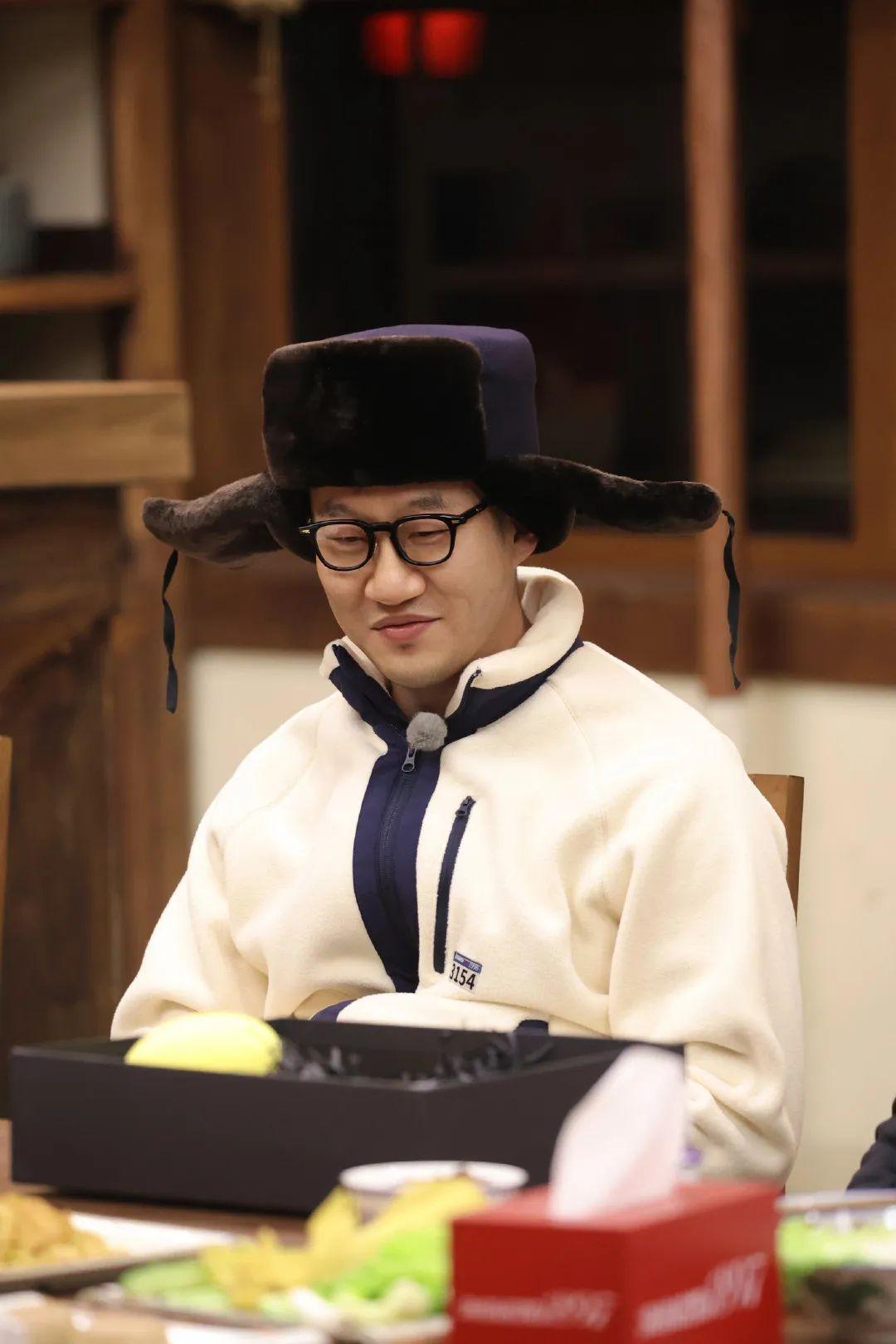 怎么看待脱口秀演员rock