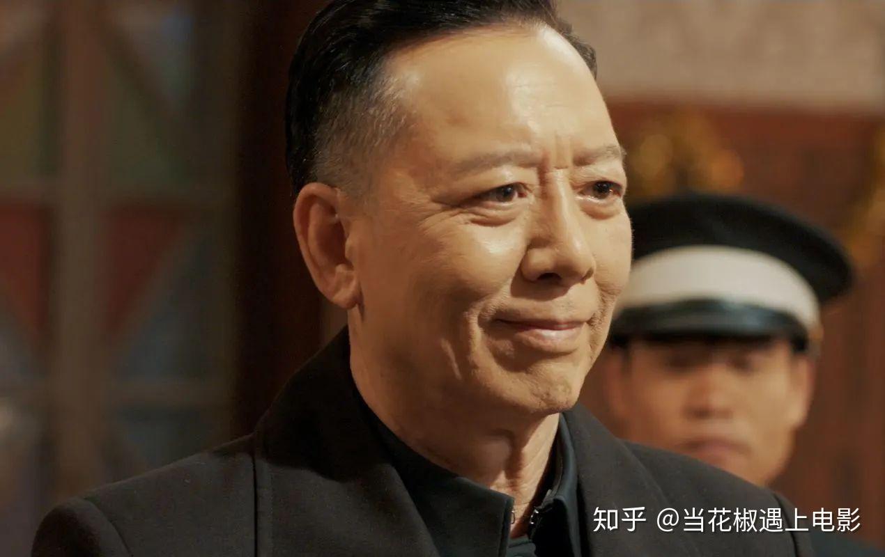 《射雕英雄传》中的黄药师,他还演过黄日华版《天龙八部》中的慕容博