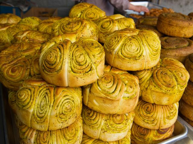 青海旅游特色美食推荐焜锅馍馍低音号导游
