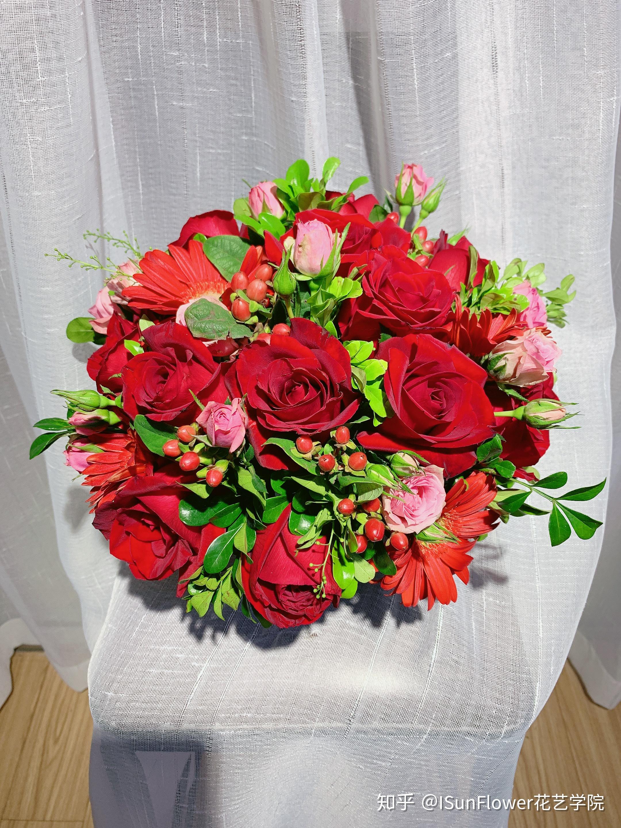 isunflower花艺学院插花设计中的4种色彩搭配方式