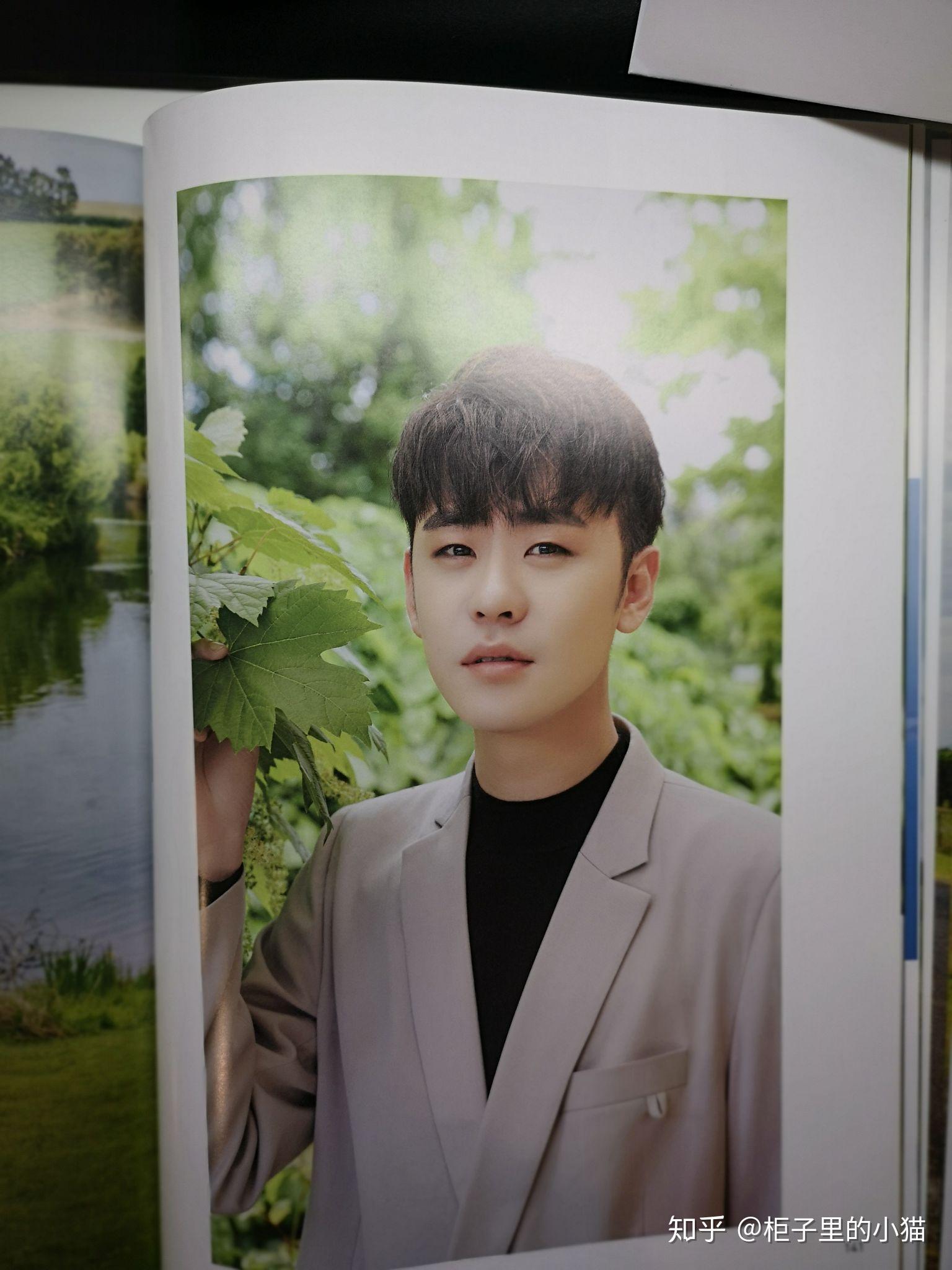 张云雷第一本个人写真重塑你最喜欢哪一组看了重塑电子刊里对张云雷的