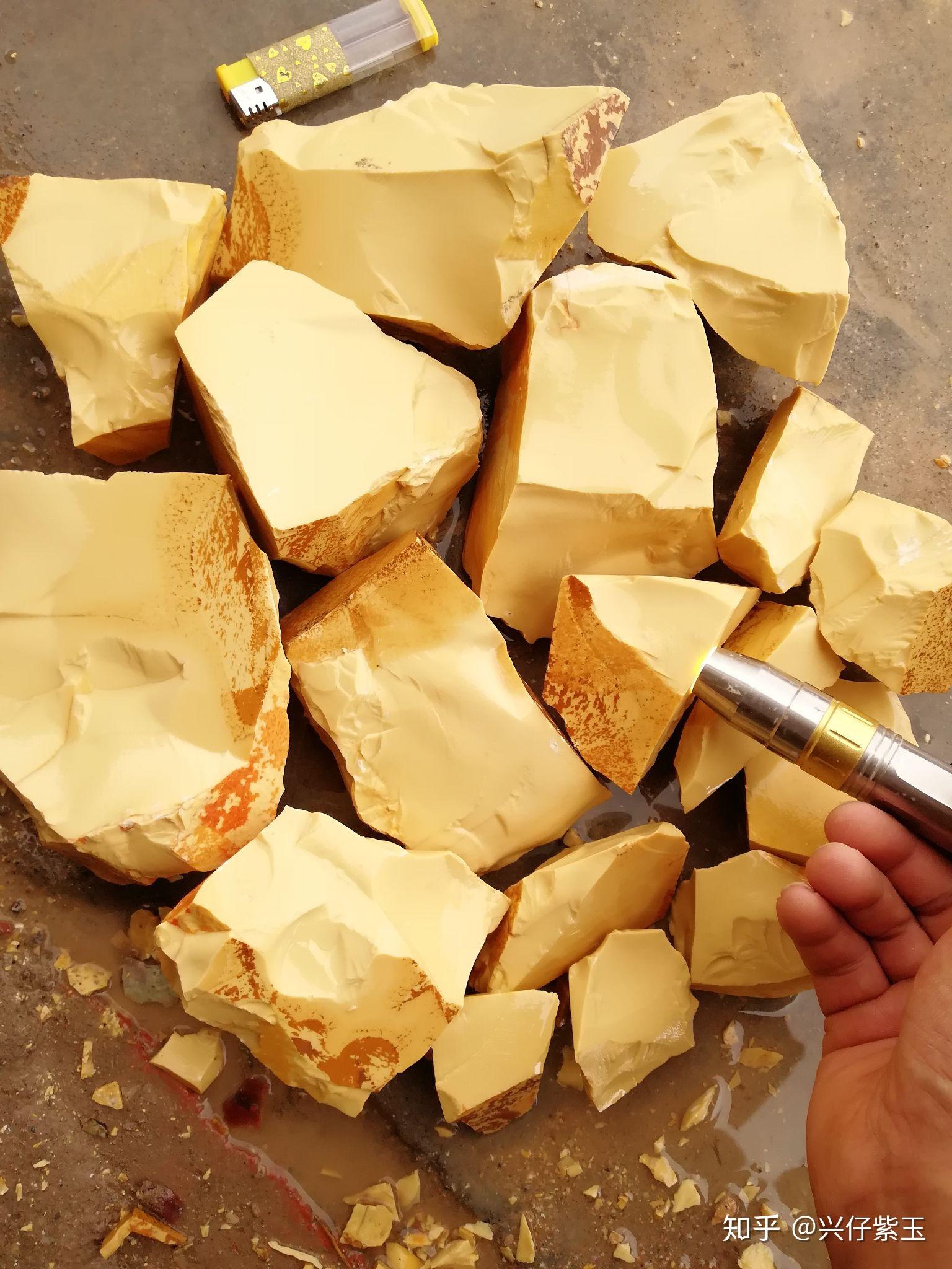 金膏玉原石 - 知乎