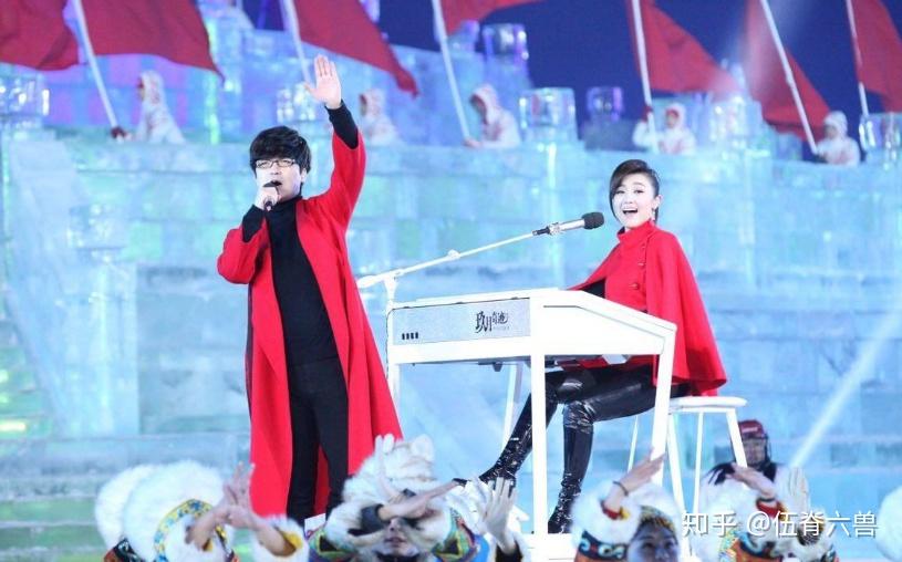 伍脊六兽 文/蓝凤凰 在国庆假期期间,双人演唱组合玖月奇迹成员王小玮