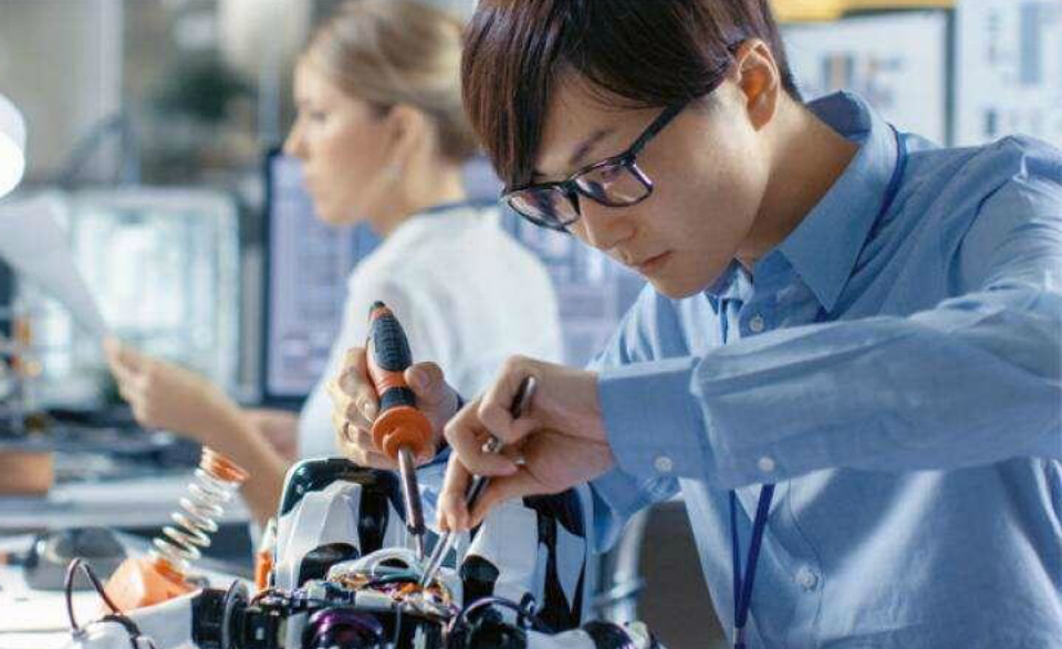 山东协和学院正在中邦大学朝气械工程更始创意大赛邦赛中斩获佳绩