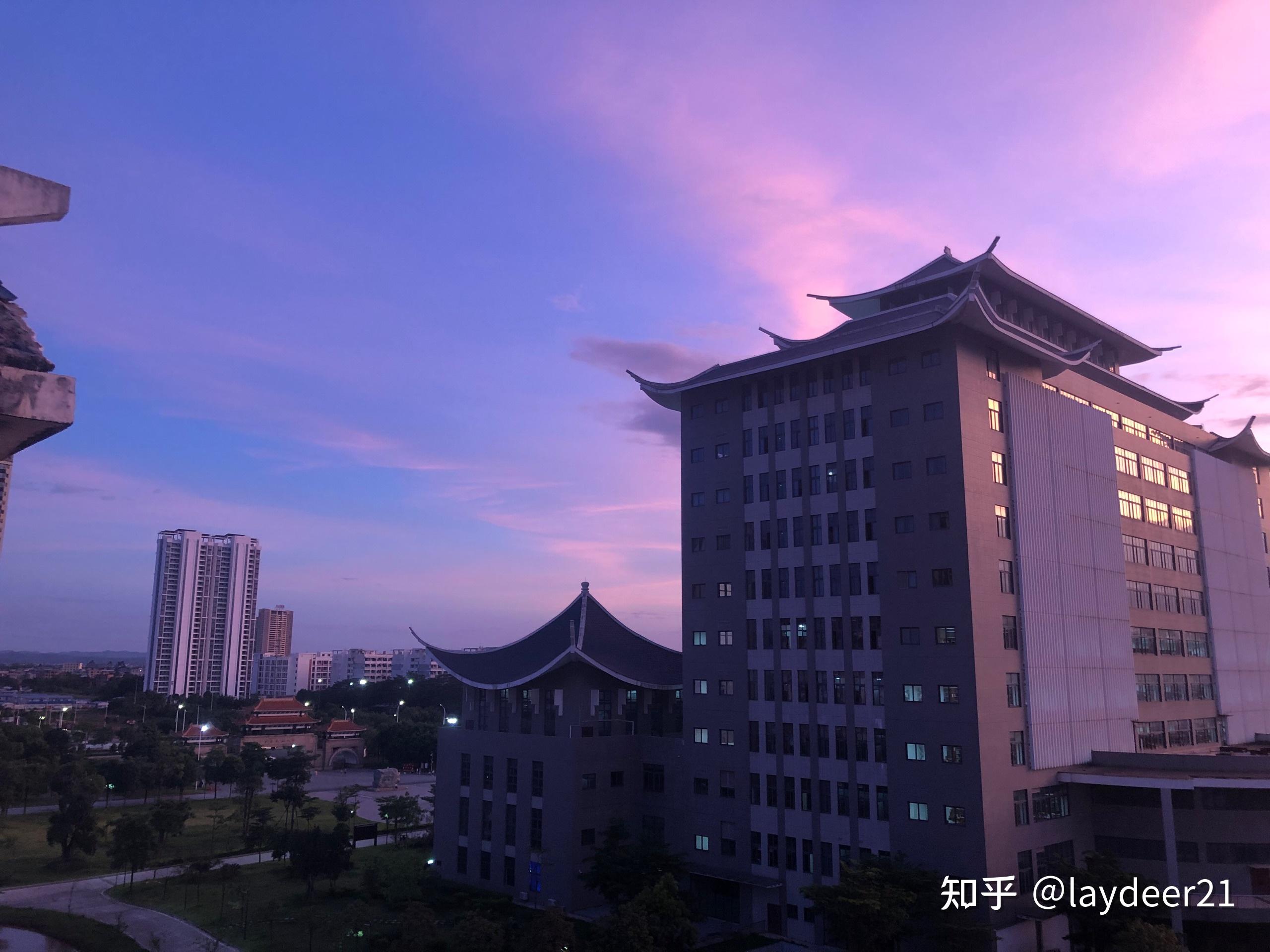在广西民族大学相思湖学院就读是什么体验