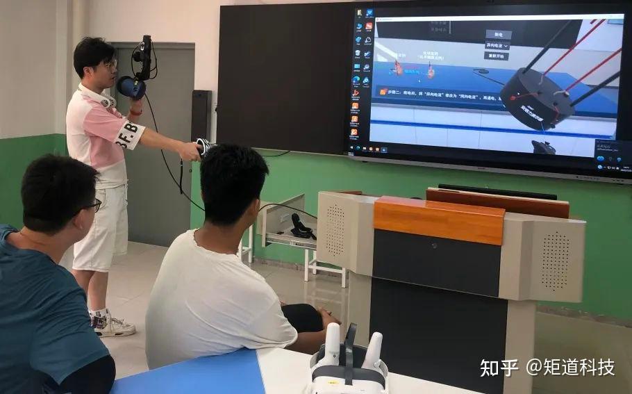 【学校案例】他校的虚拟现实课堂是什么样的？ - 知乎