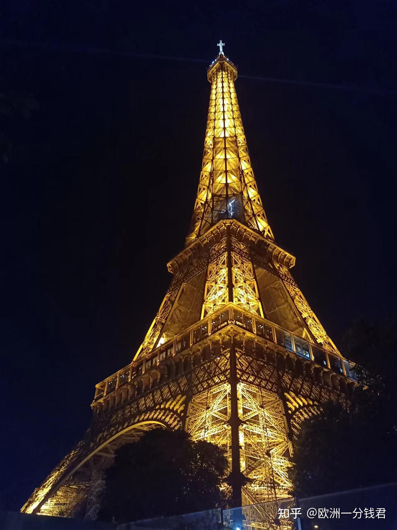 巴黎埃菲尔铁塔的夜景怎么样
