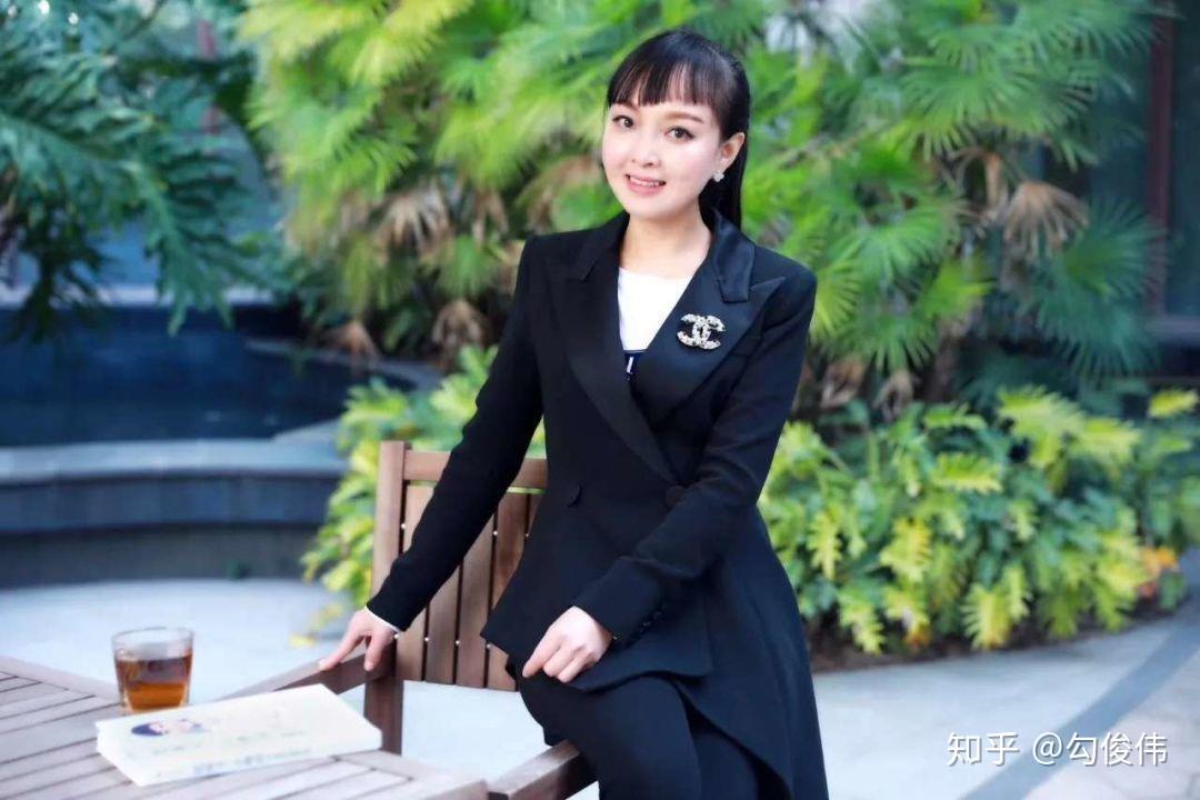 叶云燕拆解保险代理人如何在网上打品牌