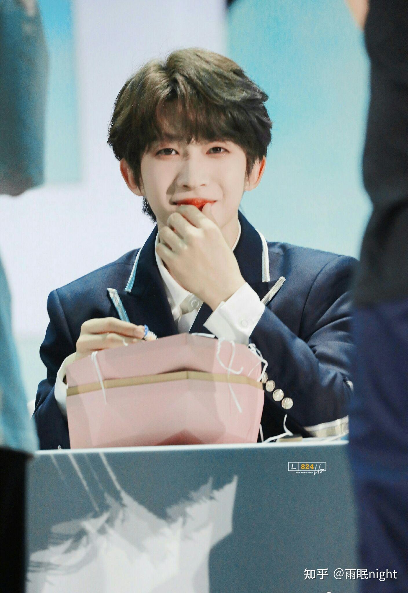 姐妹们,可以分享一些刘宇宝贝的高清图吗? - 知乎