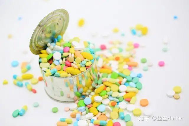 活成酷酷的毒品:不是坏就是蠢的话语 - 知乎