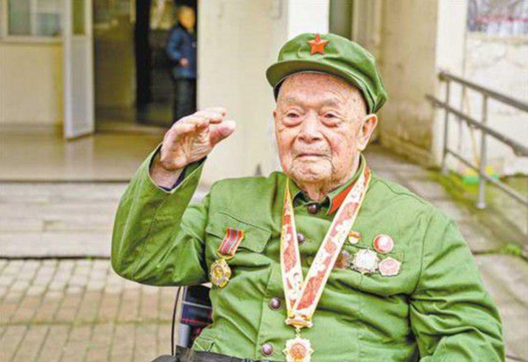 志愿军单兵之王胡修道,一天"超度"280个美军,正师岗位离休